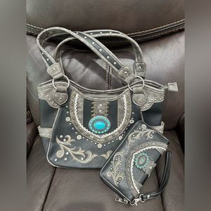 P&G Collection Western Turquoise Handbag & Wallet